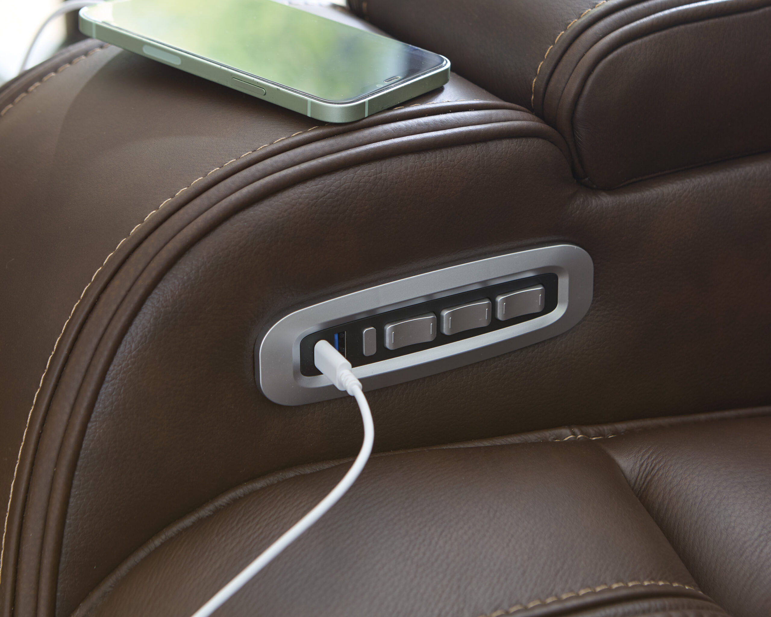 Knightington Power Reclining Sofa with Audio Seating - Image 11